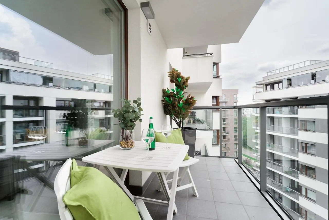 Modern Studios Near Arkadia Center Warsaw 0*,
